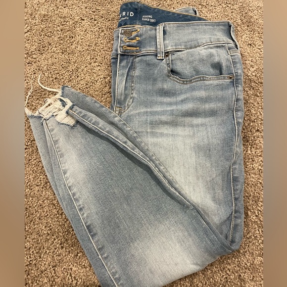 torrid Denim - Torrid Super Soft Jegging Jeans with Frayed Hem